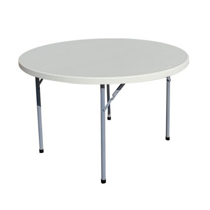 Round Table rental Sonoma CA at a wedding reception | Elegantly set Round Table with white linens and floral centerpiece | Guests seated comfortably around a Round Table at an outdoor event